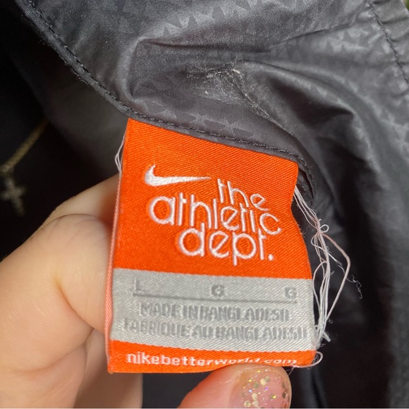 Nike Black The Athletic Department Vintage Windbreaker Lightweight Jacket LARGE - Picture 10 of 12